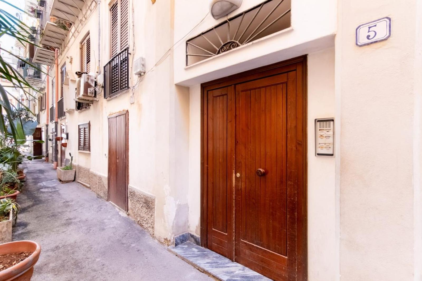 Talia - Central And Elegant Suites In The Heart Of Palermo Ngoại thất bức ảnh